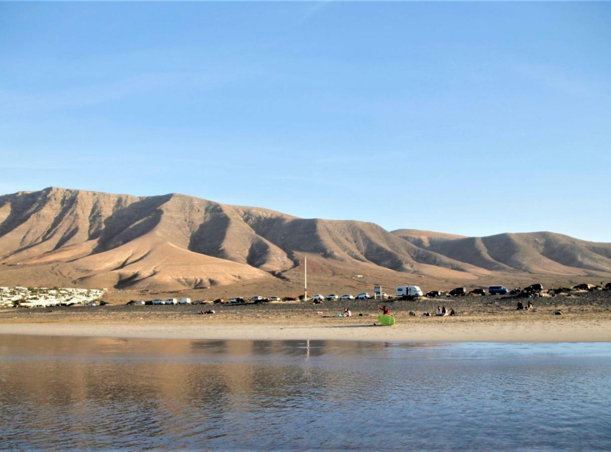 Canaryislandshost L Surf Lanzarote Famara Extérieur photo